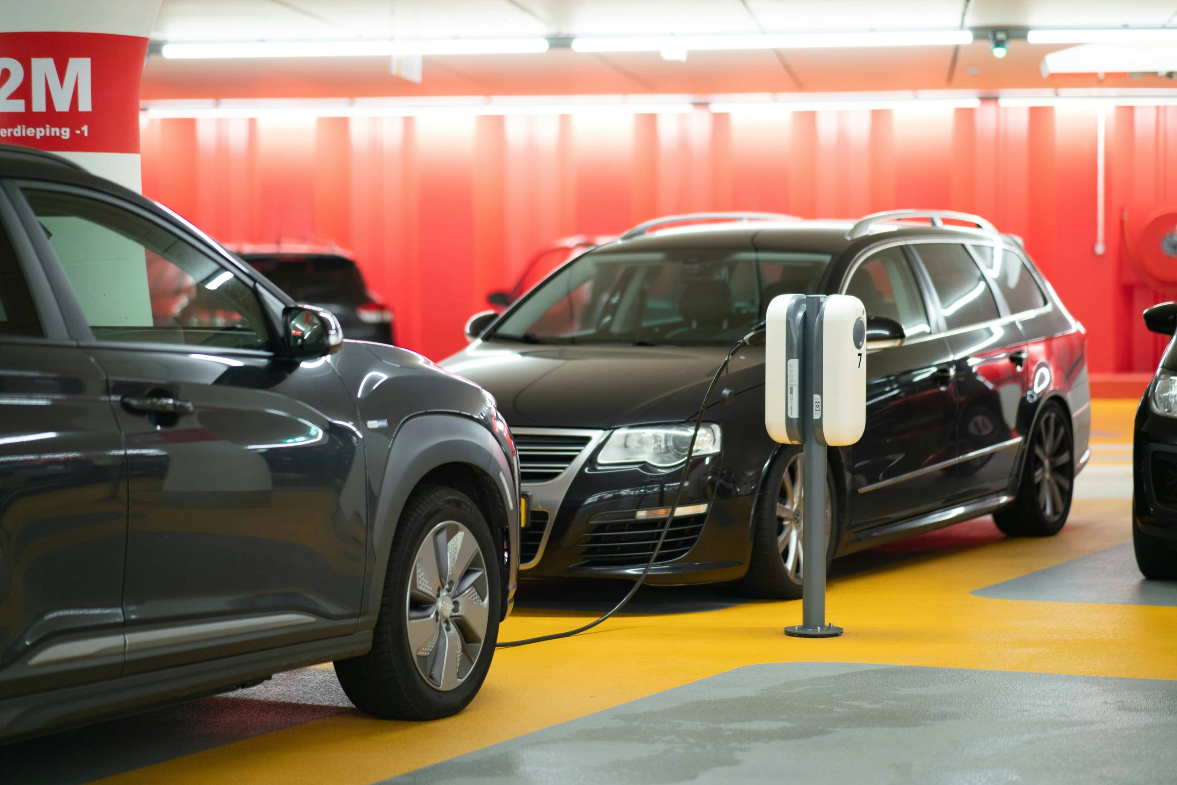 Smart IoT parking garage with SpeedFusion failover connectivity