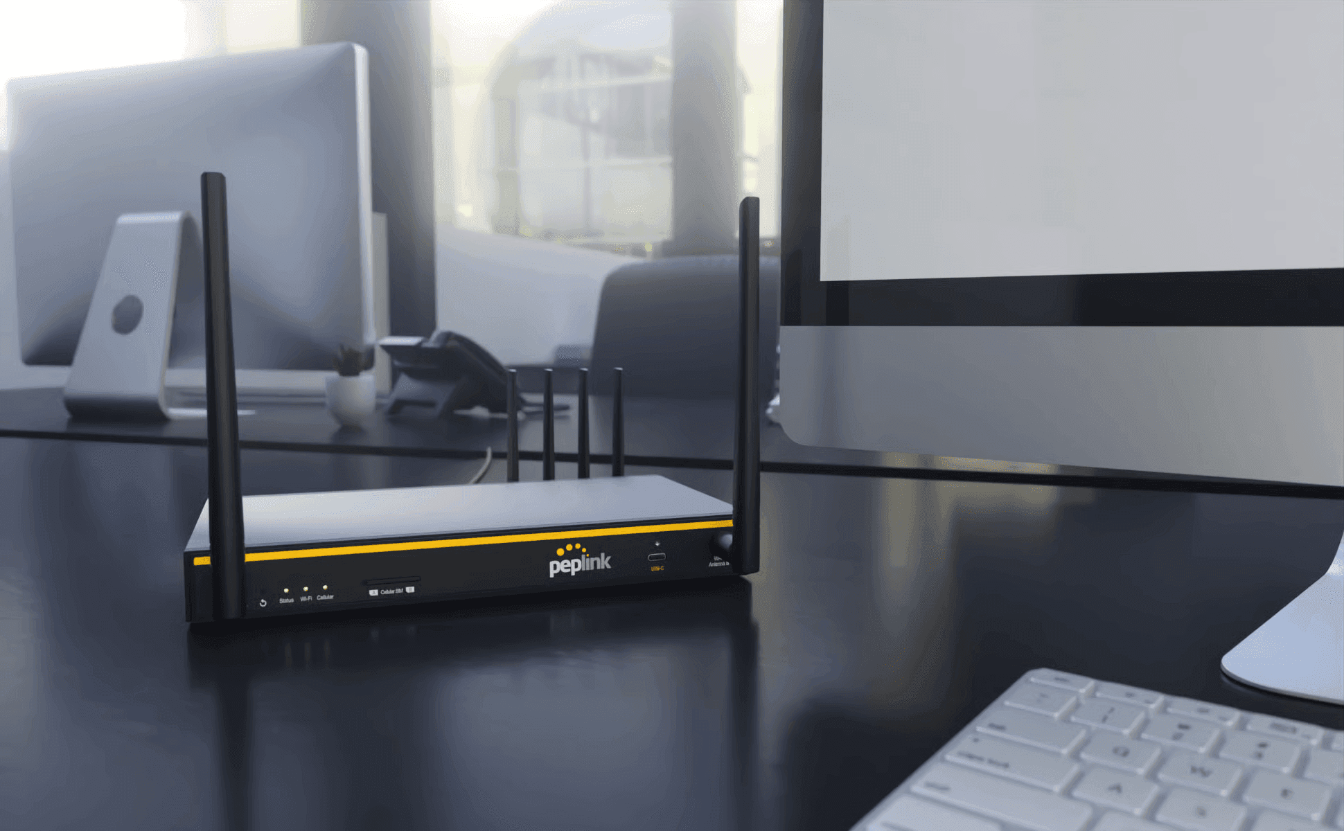 Peplink B One 5G backup internet router