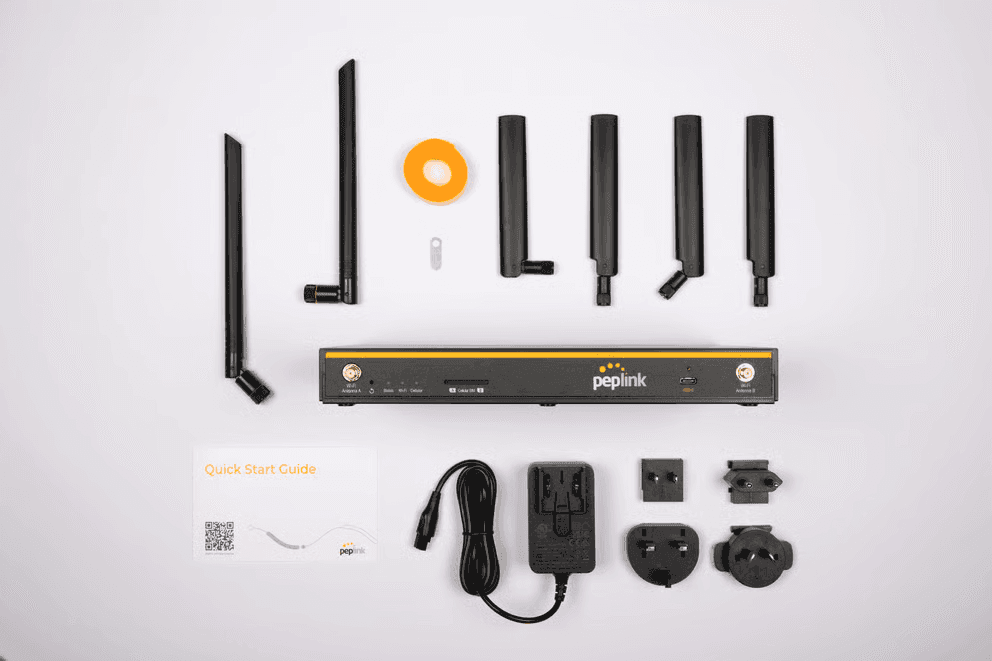 B One 5G package contents: router, antennas, power adapter with plugs and quick start guide