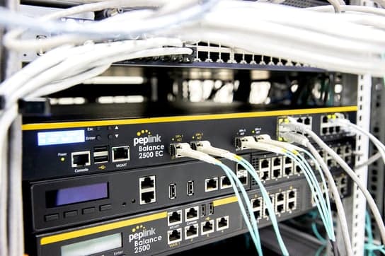 Rack-mounted Balance 2500 EC with fiber SFP+ connections
