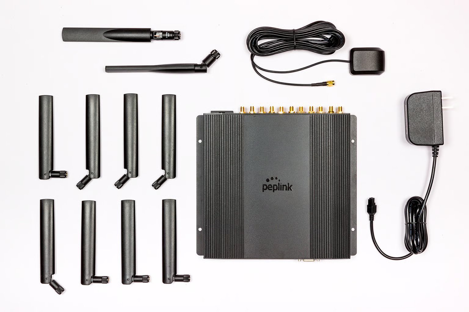 BR2 Pro rear panel with 2.5G Ethernet WAN ports and Gigabit LAN ports