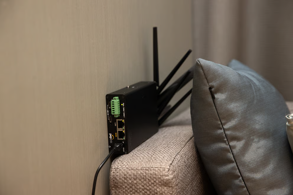 MAX Transit Duo Pro accessories layout