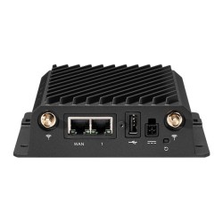 Ericsson Cradlepoint R980 (3/4)
