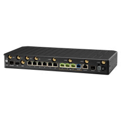 Ericsson Cradlepoint E3000 (6/7)