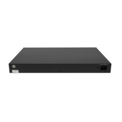Cradlepoint RX30-PoE Managed Accessory for R1900, 4-Port PoE Switch (1/3)